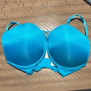 Fredericks of Hollywood 32DD bra padded like new never worn!